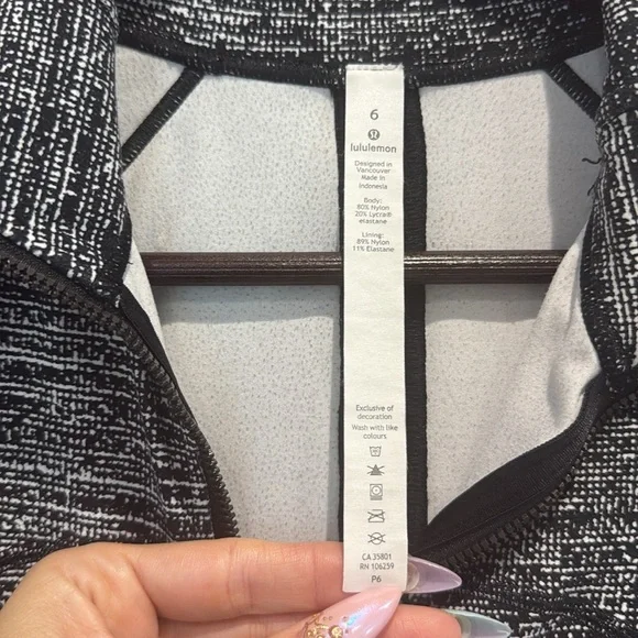 Lululemon Women's zipper jacket - Picture 4 of 10